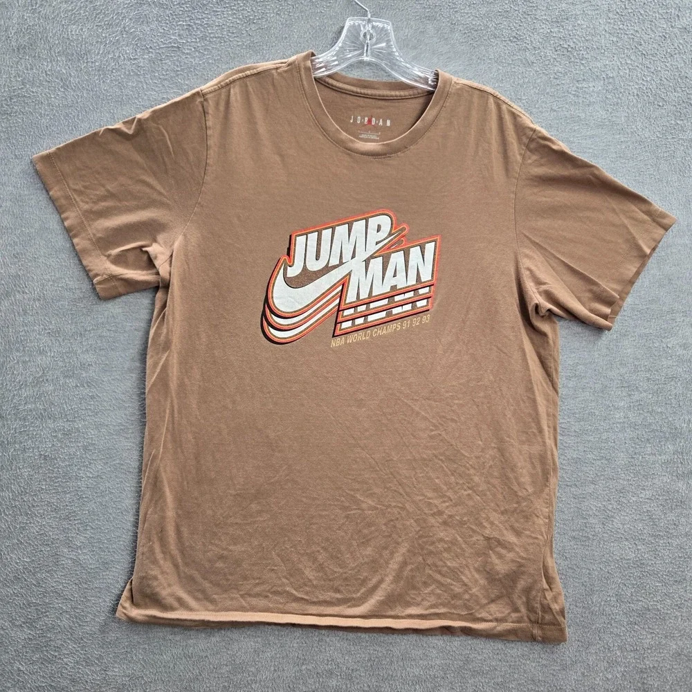 Air Jordan Men Shirt Large Brown Jump Man World Champs Logo Graphic Crew Neck‎